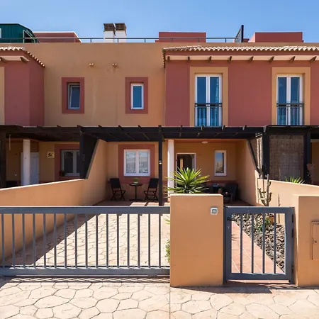 Duplex - Solarium Terrace & Pool Holiday home *